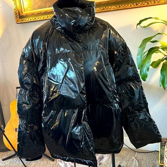 Cropped Puffer Jacket, size M - Picture 6 of 13